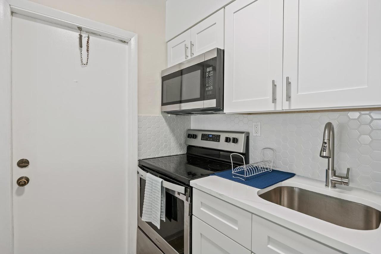 Comfy Bnb W/ King Bed + Work/Travel + Beach 8 Min Hallandale Beach Esterno foto
